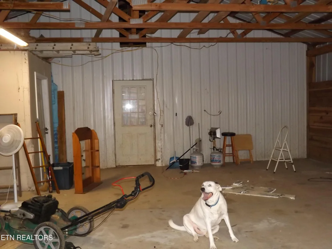 Photo of 5075 E Highway 25E
