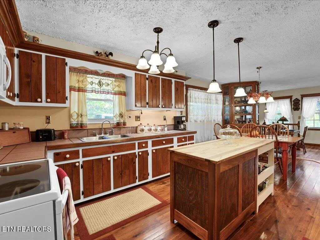 Photo of 434 Henry Clark Lane