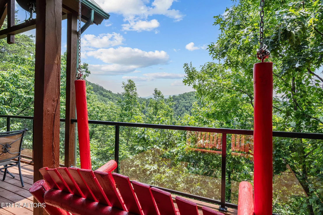 Photo of 928 Falcon View Way