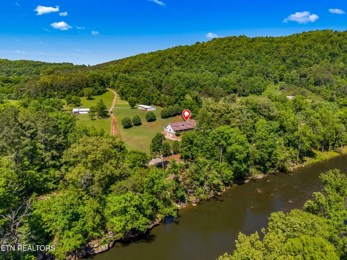 Photo of 2433 Green Rd