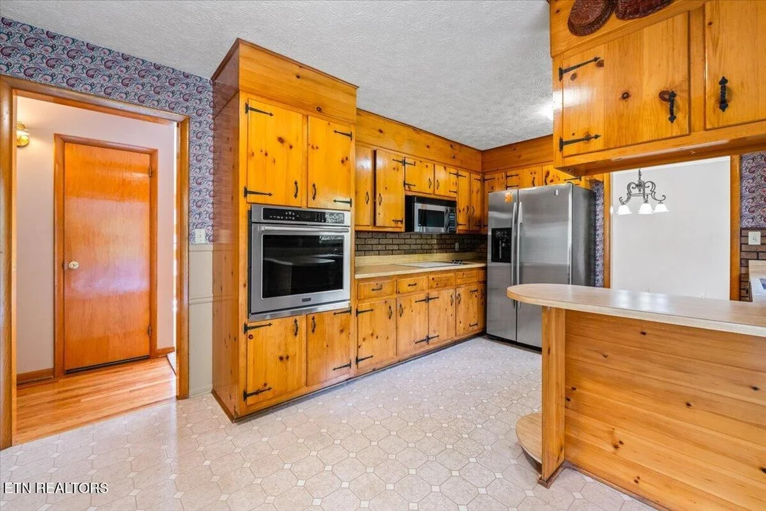 Photo of 154 E Wolf Valley Rd