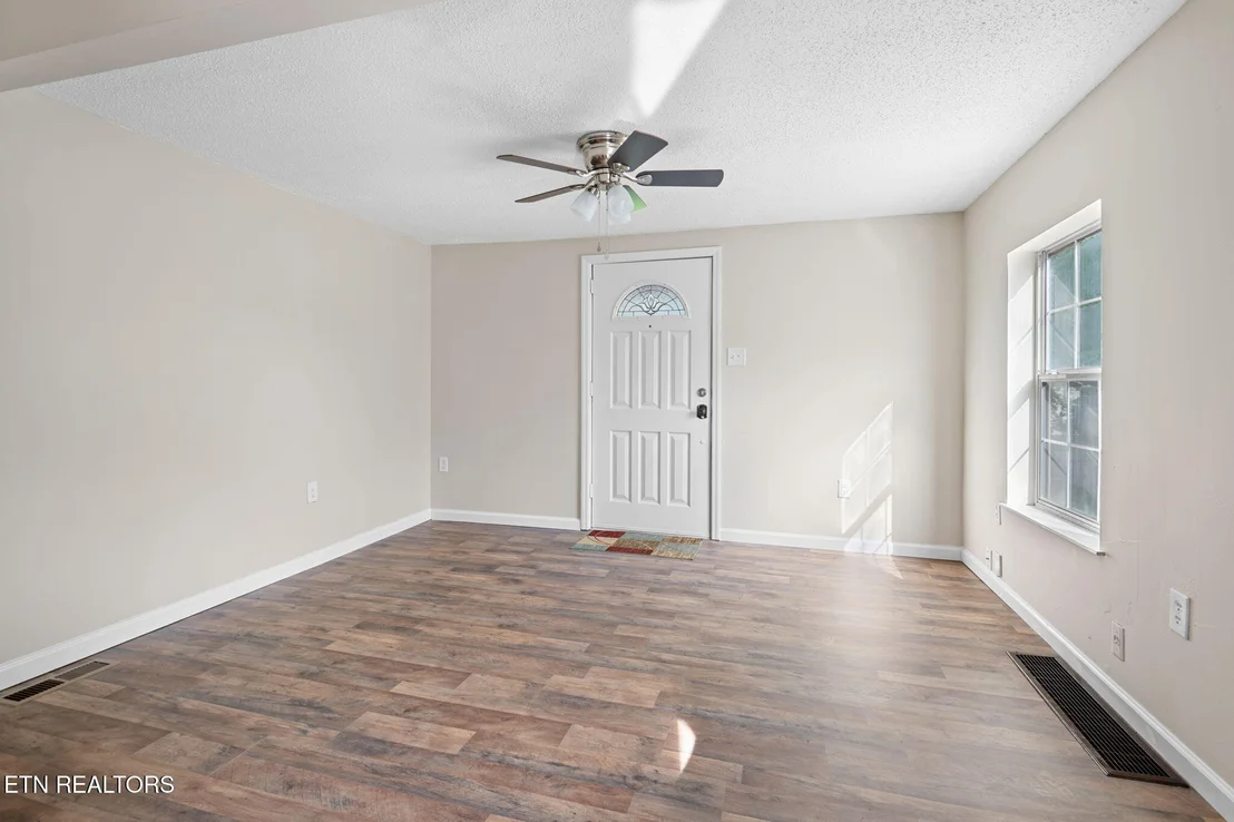 Photo of 1005 Drive D.