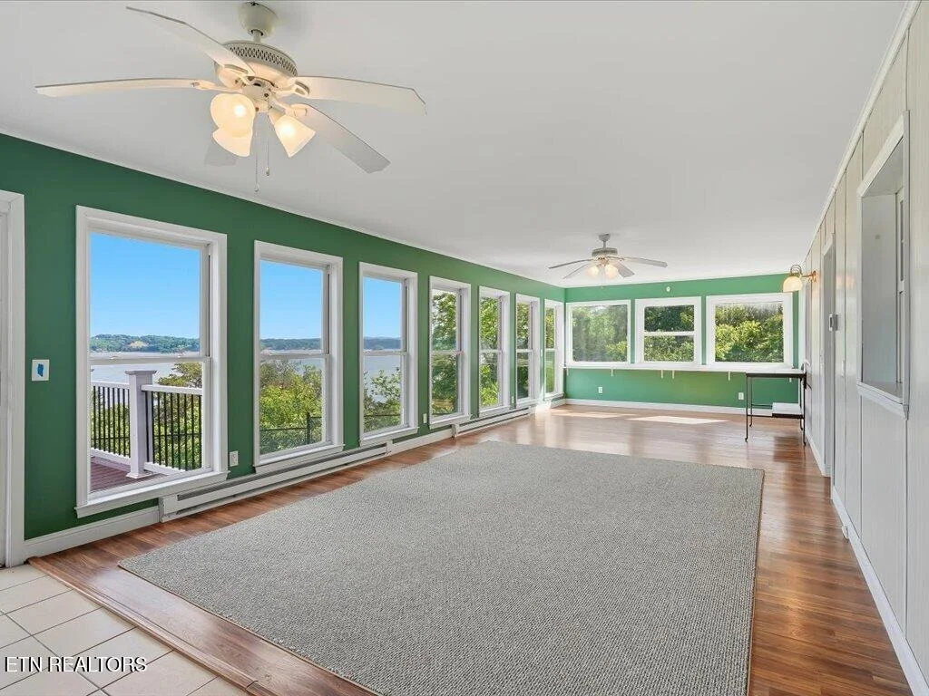 Photo of 311 Alberts Cove