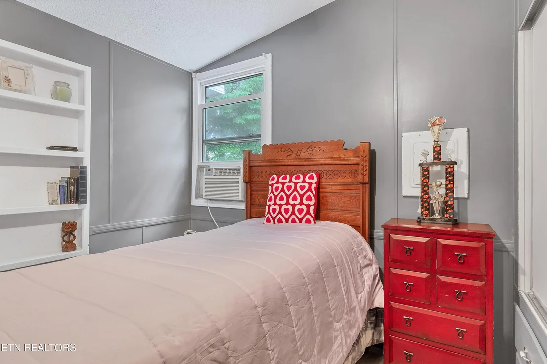 Photo of 419 Mountain Thrush Drive