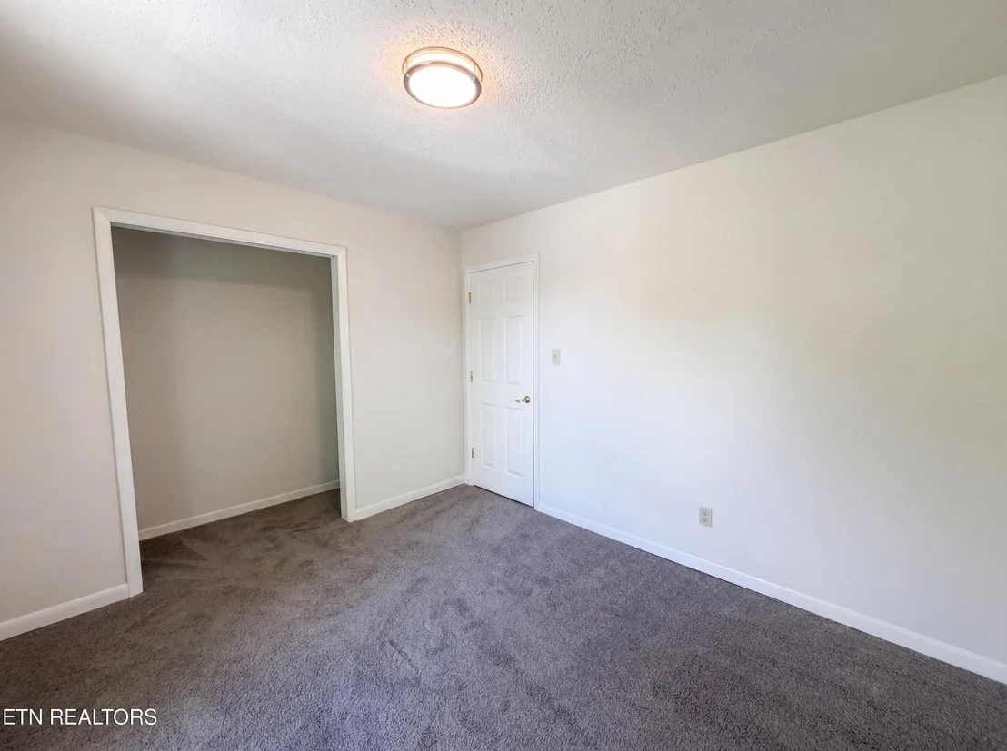Photo of 819 Scenic Circle