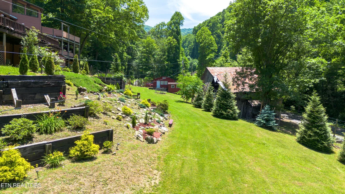 Photo of 800 Tumbling Creek Rd