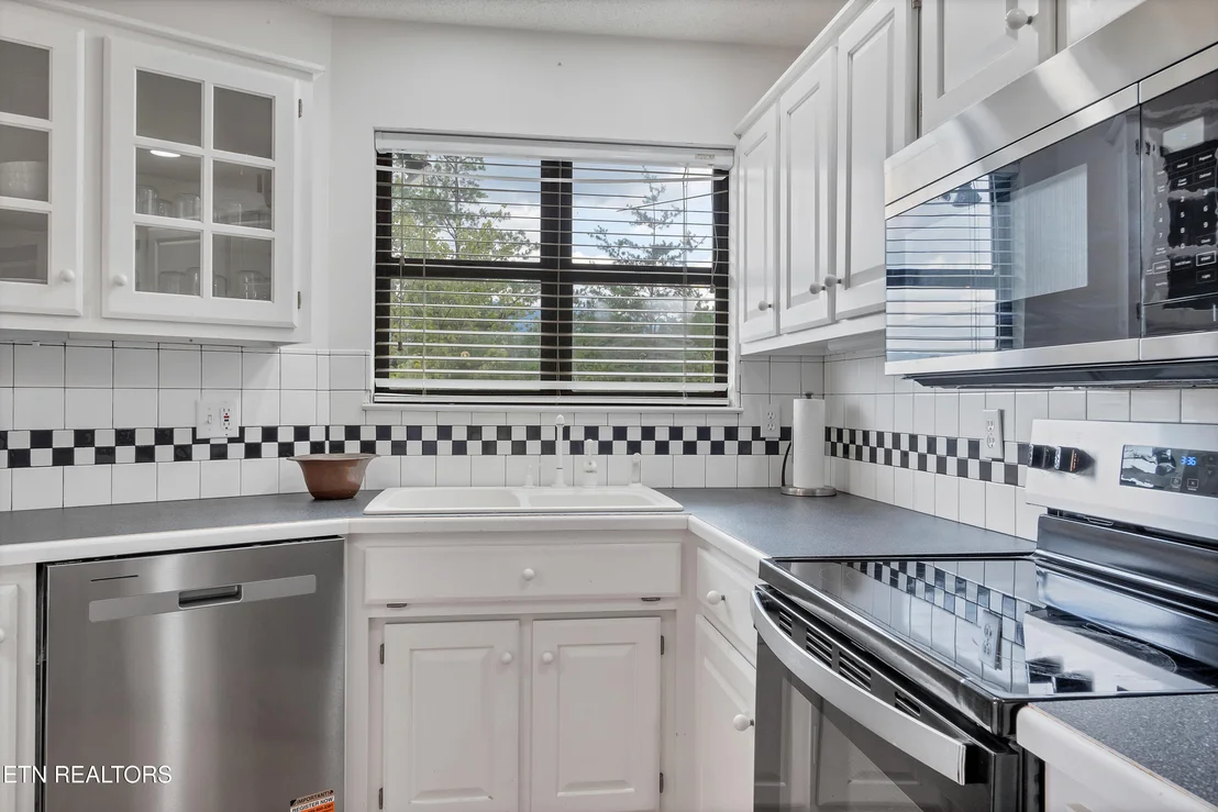 Photo of 544 Nathans Nook Rd