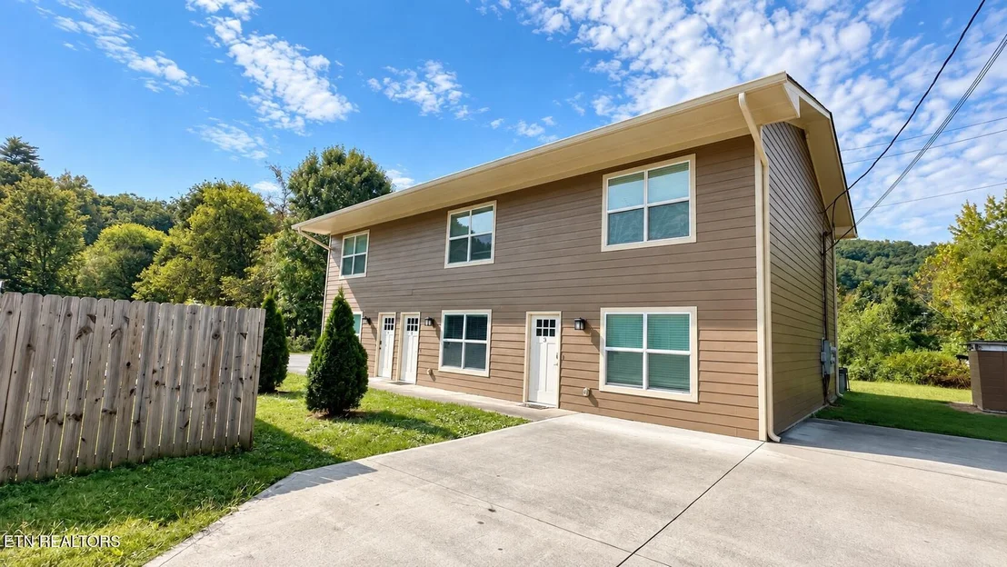 Photo of 2680 High Valley Drive