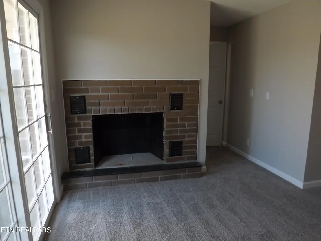 Photo of 262 OXFORD Circle
