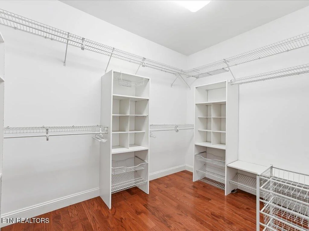 Photo of 985 Claudette Drive
