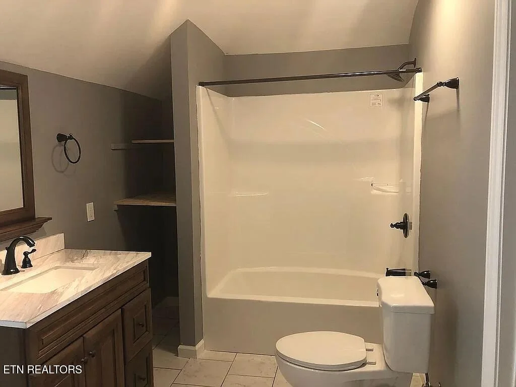 Photo of 1246 Greenbriar Rd