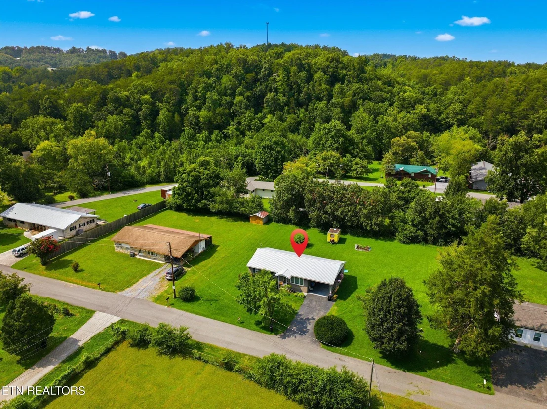 Photo of 912 Bud Lane