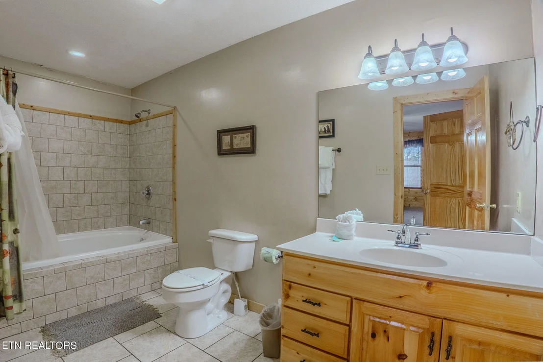 Photo of 4170 Chamberlain Lane