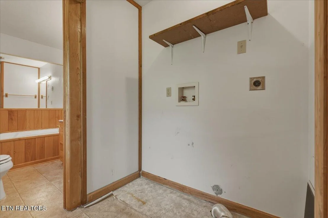 Photo of 142 Oak Drive