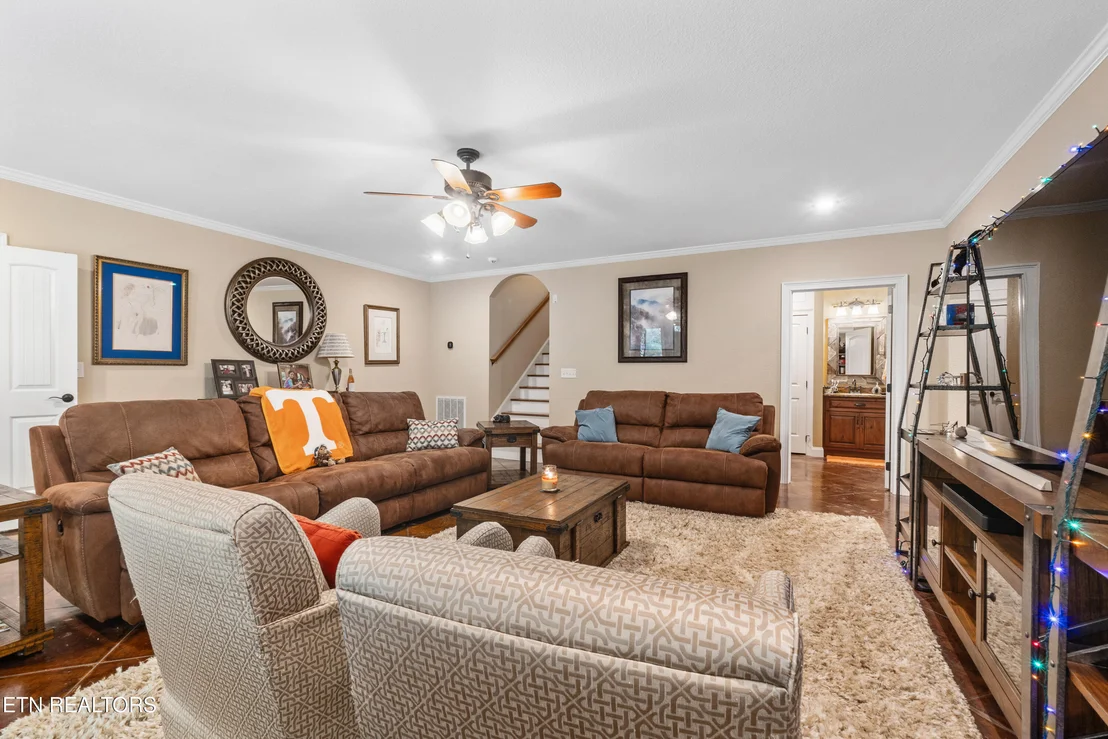 Photo of 106 Sunshine Way