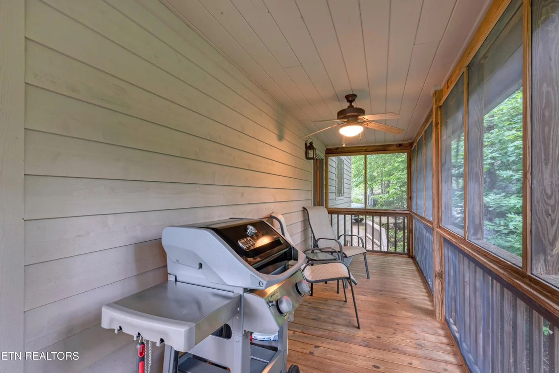 Photo of 374 Laurel Rd