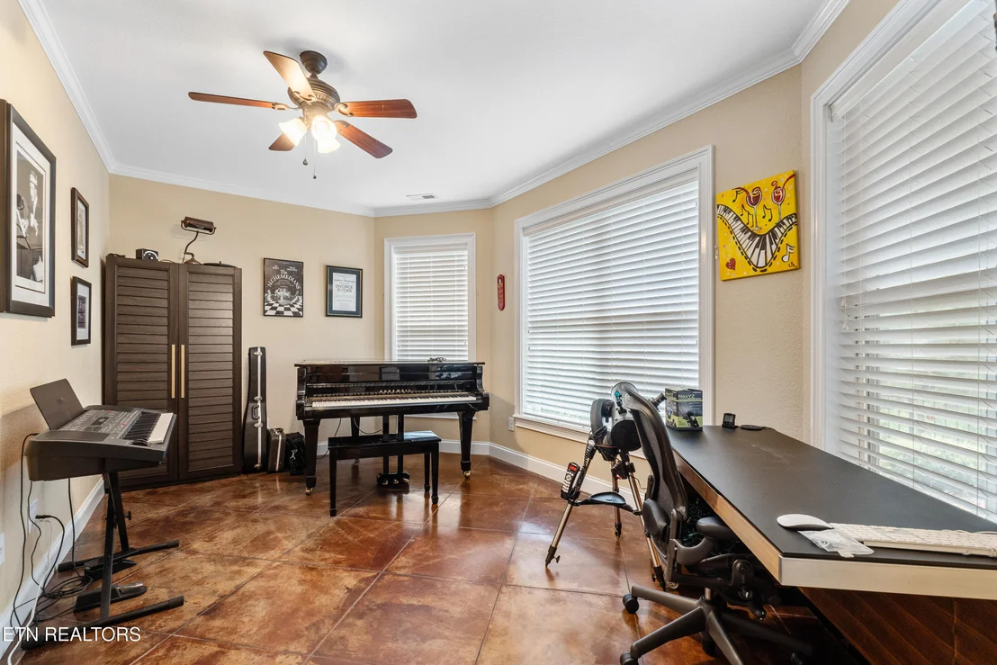 Photo of 106 Sunshine Way