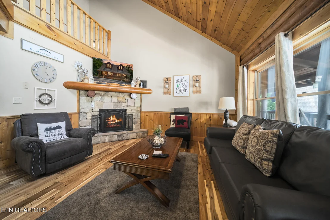 Photo of 350 Big Bear Way