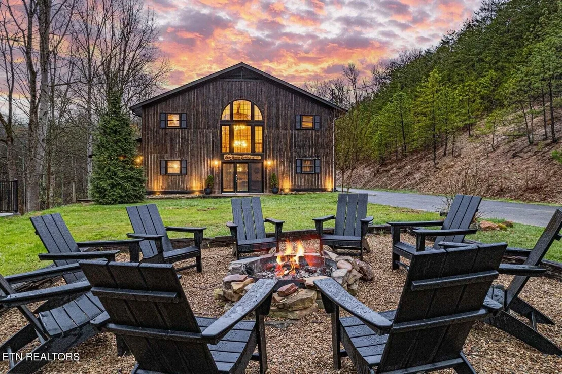 Photo of 1293 Laurel Lick Rd