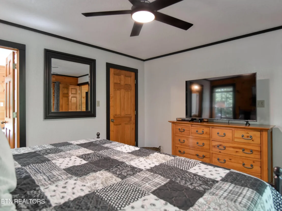Photo of 380 Laurel Rd