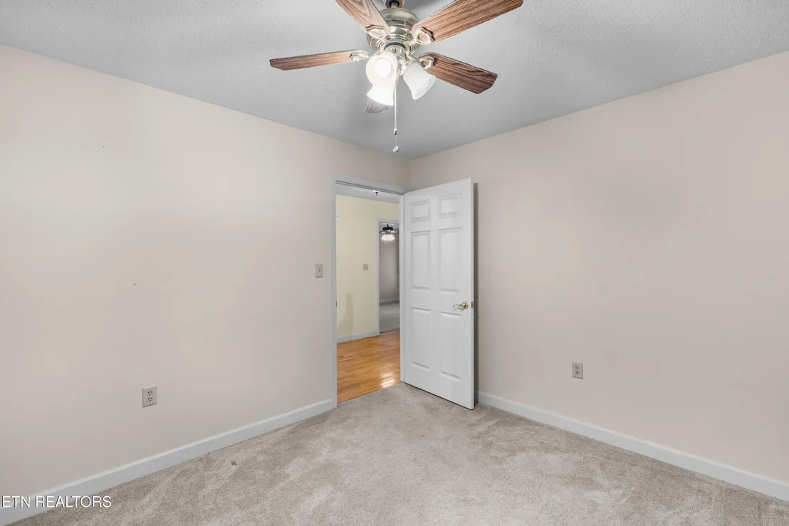 Photo of 1401 Brookfield Drive