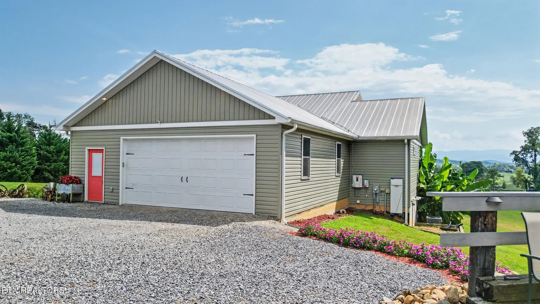 Photo of 1090 Shell Rd