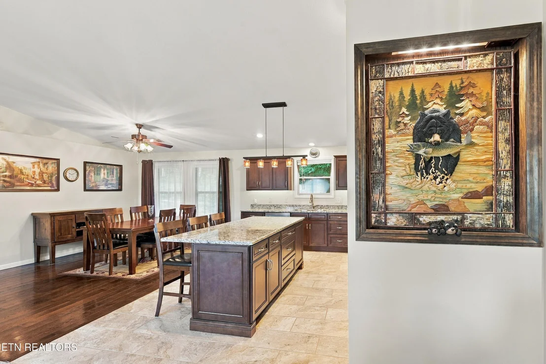 Photo of 2021 Compton Court