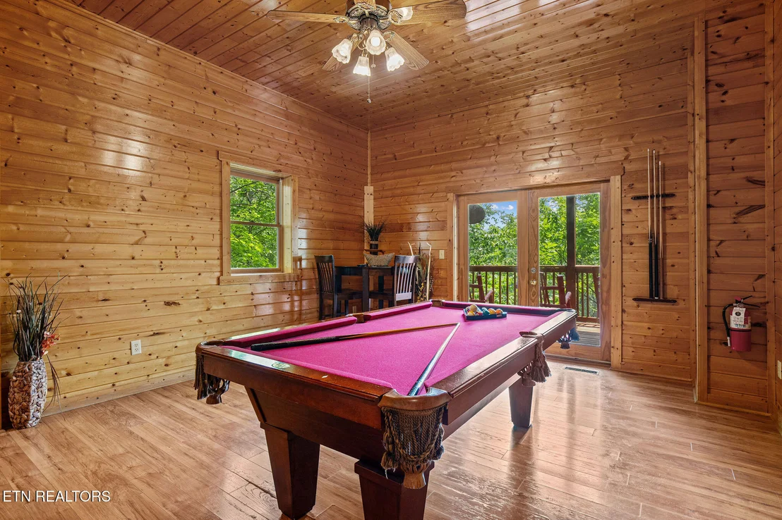 Photo of 928 Falcon View Way