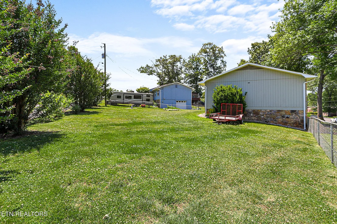 Photo of 146 Vanderview Drive