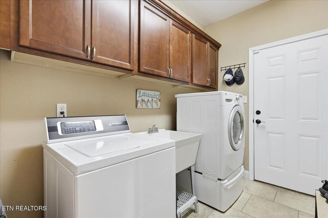 Photo of 1179 Linford Circle