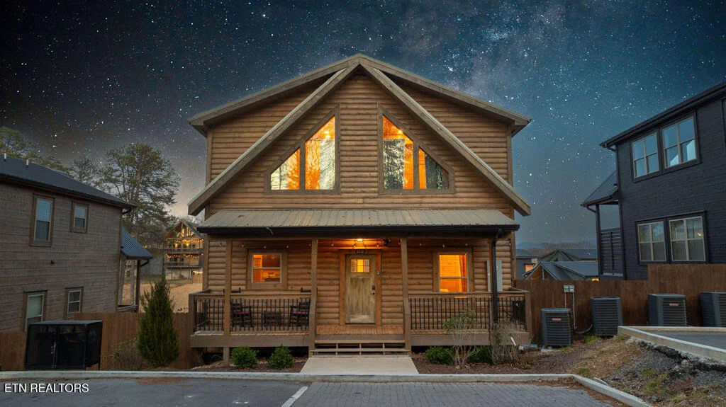 Photo of 2832 Sequoia Rd