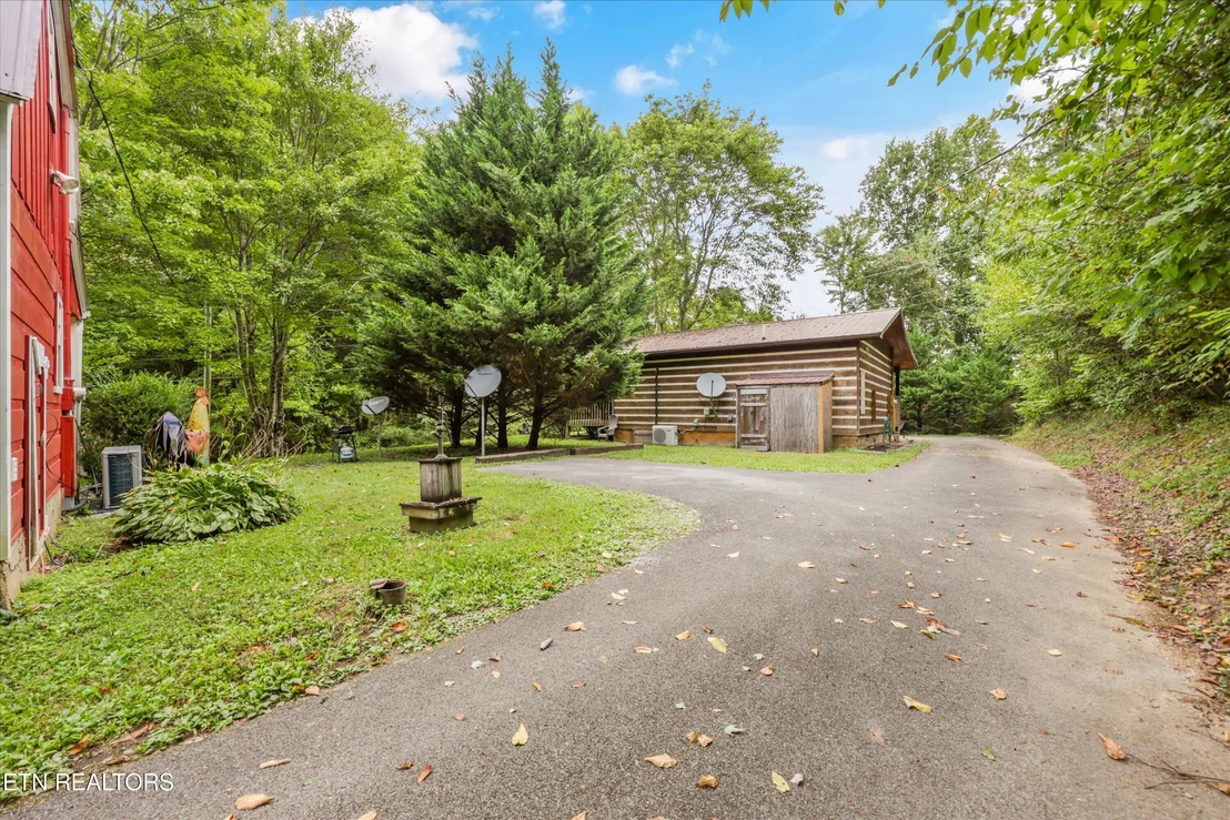 Photo of 4424&4428 Grindstone Ridge Rd