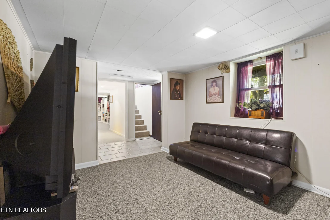 Photo of 2645 Mountain View Drive