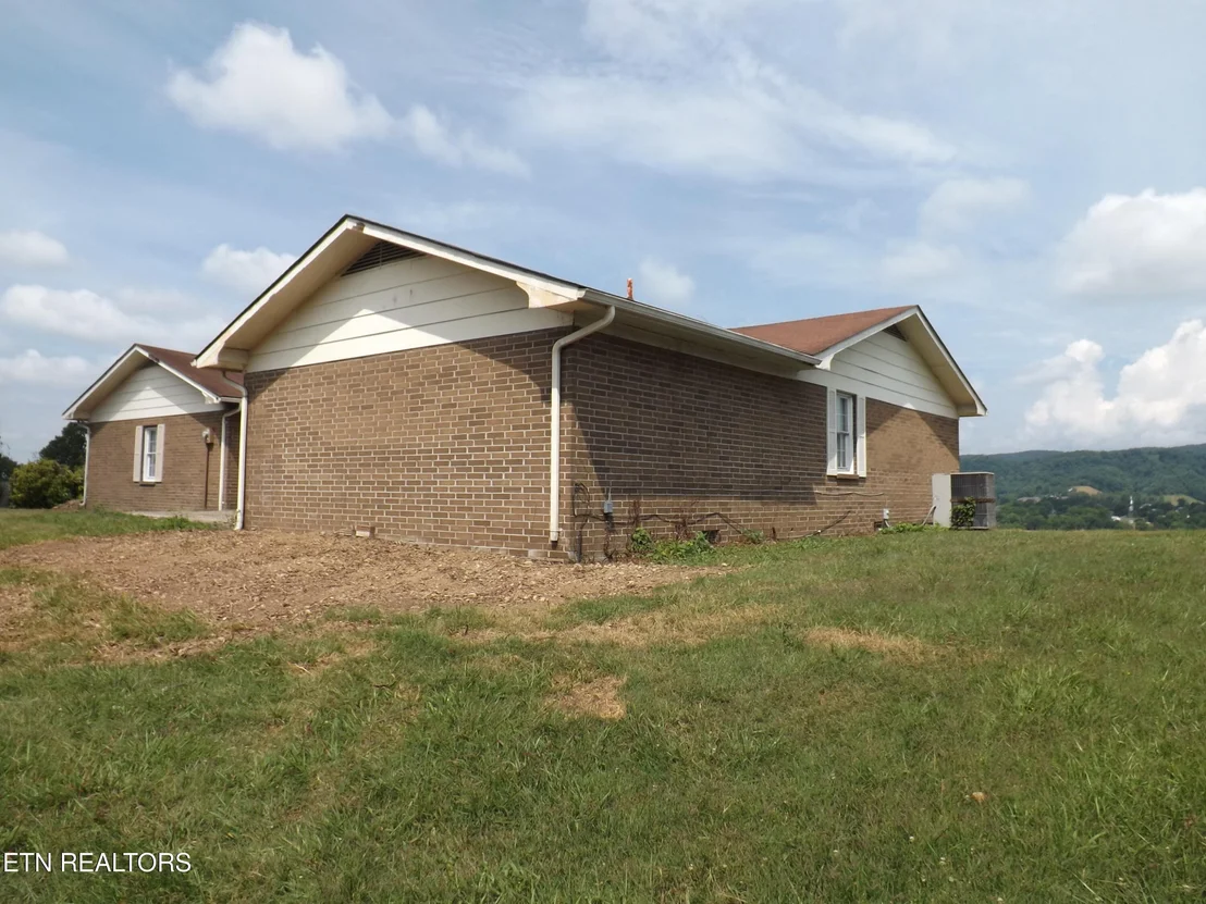 Photo of 262 OXFORD Circle