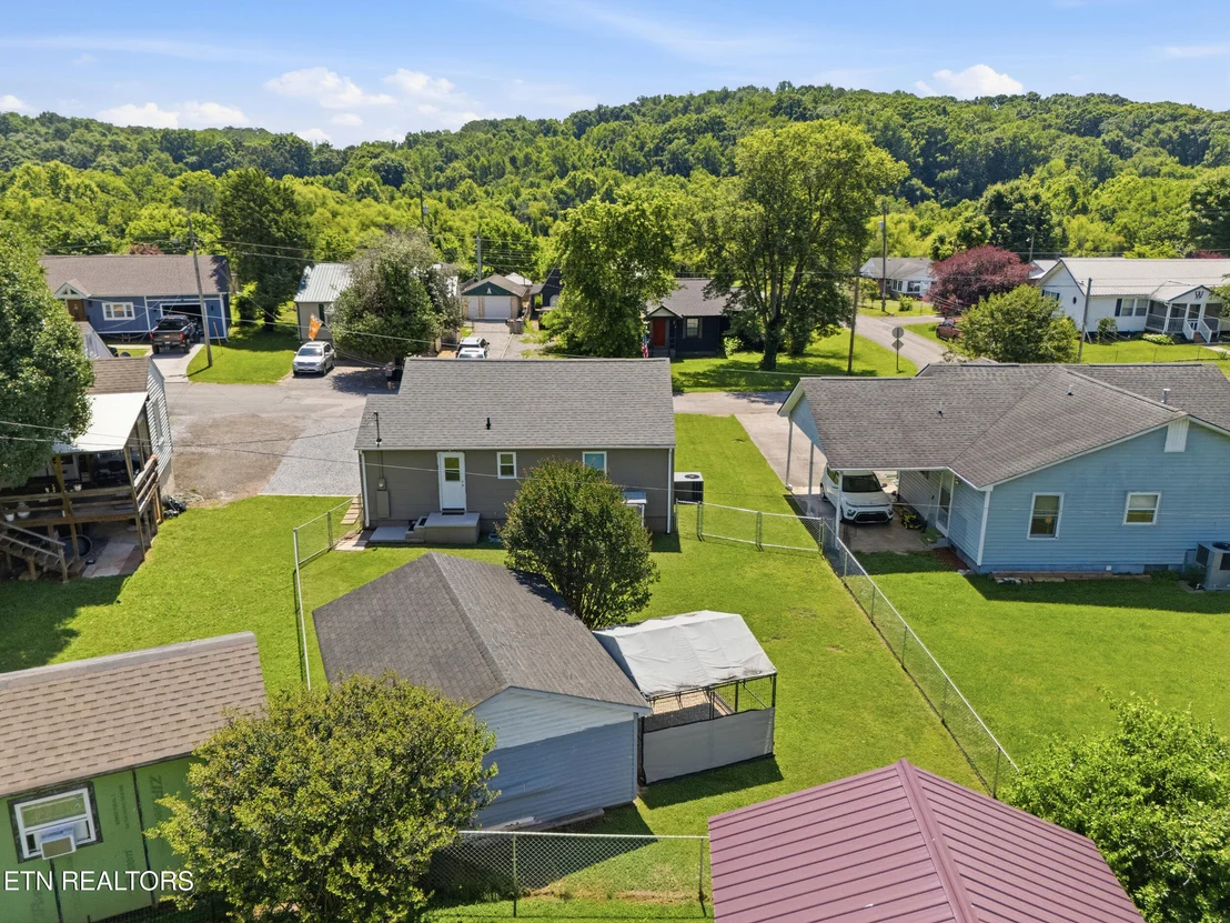 Photo of 1128 Huffland Drive