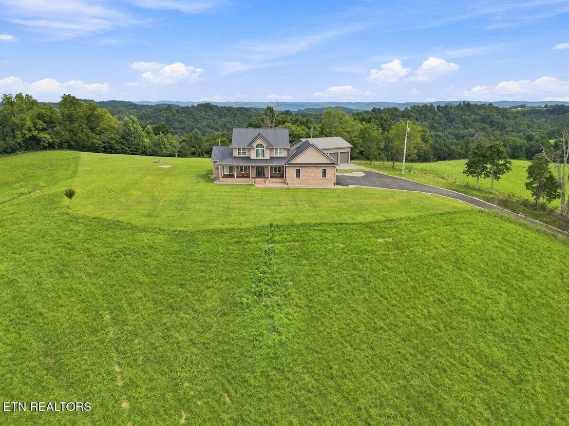 Photo of 317 Oak Grove Rd