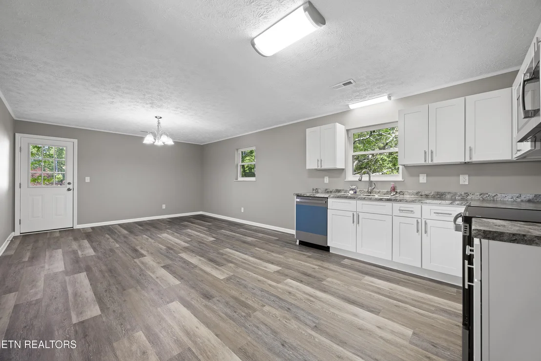 Photo of 915 Ronald Drive