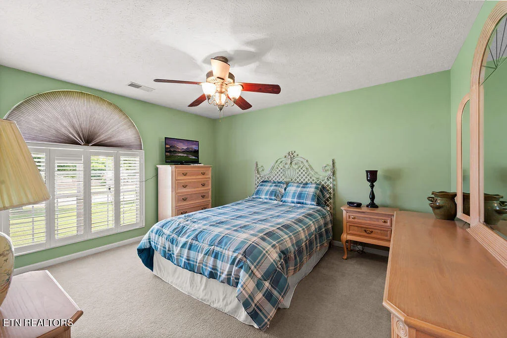 Photo of 674 Southview Circle