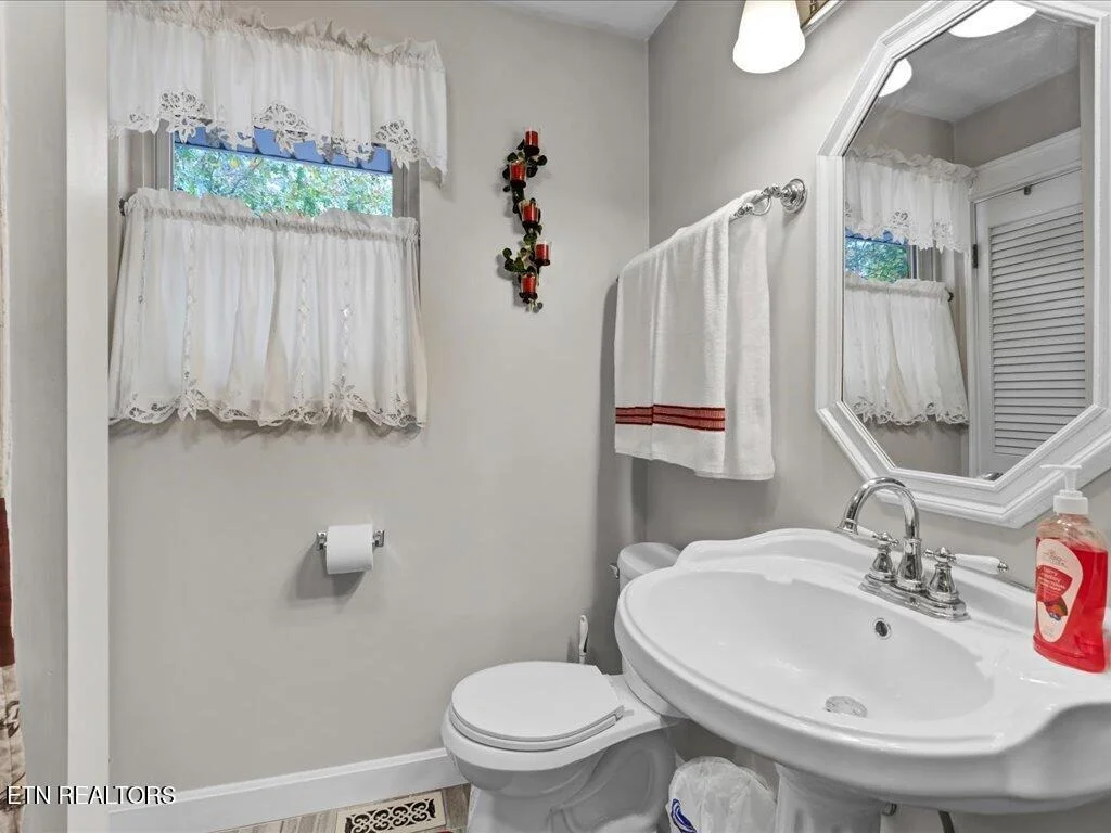 Photo of 434 Henry Clark Lane