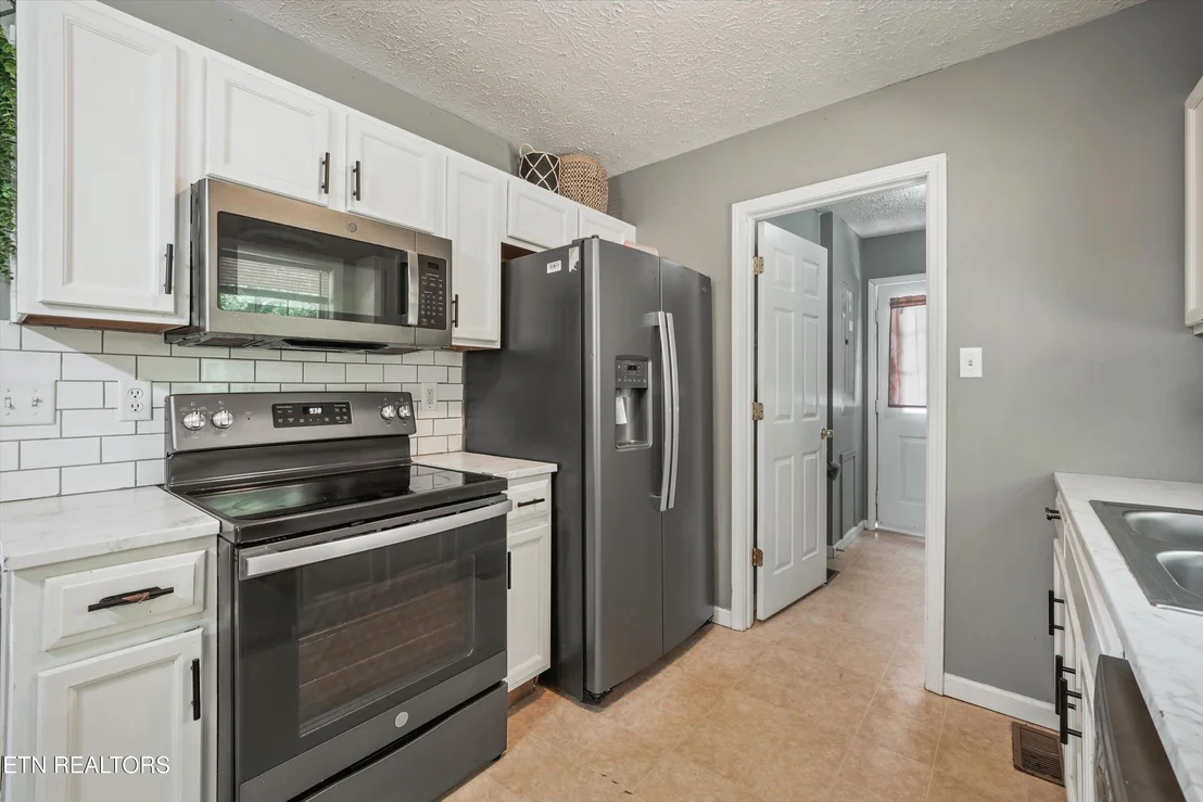 Photo of 1392 James Ferry Rd