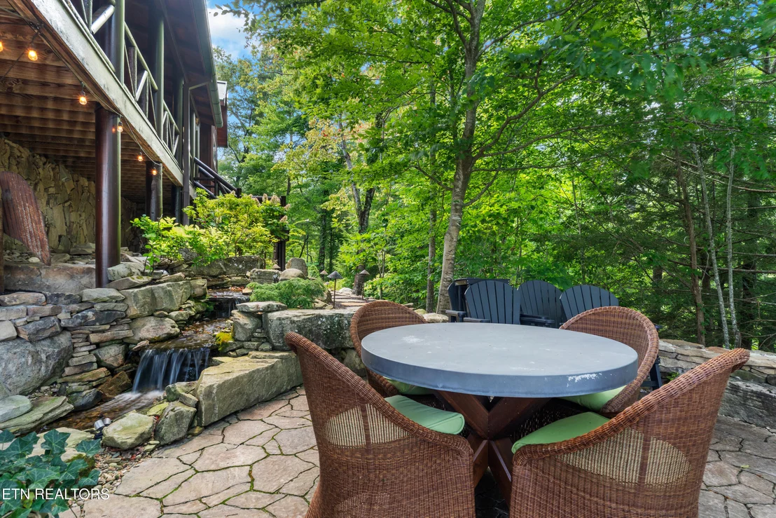 Photo of 524 Laurel Rd