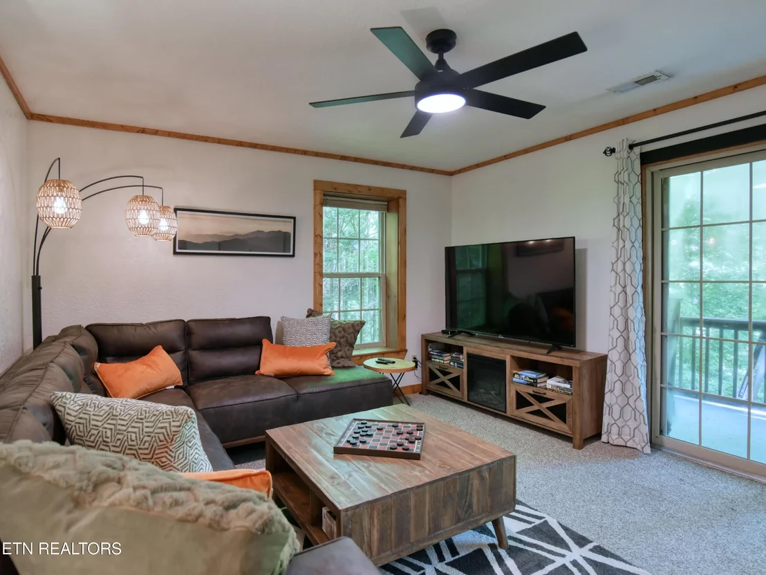 Photo of 380 Laurel Rd