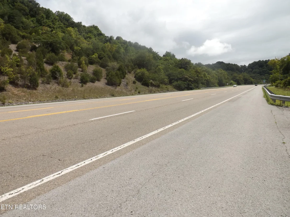 Photo of 5075 E Highway 25E