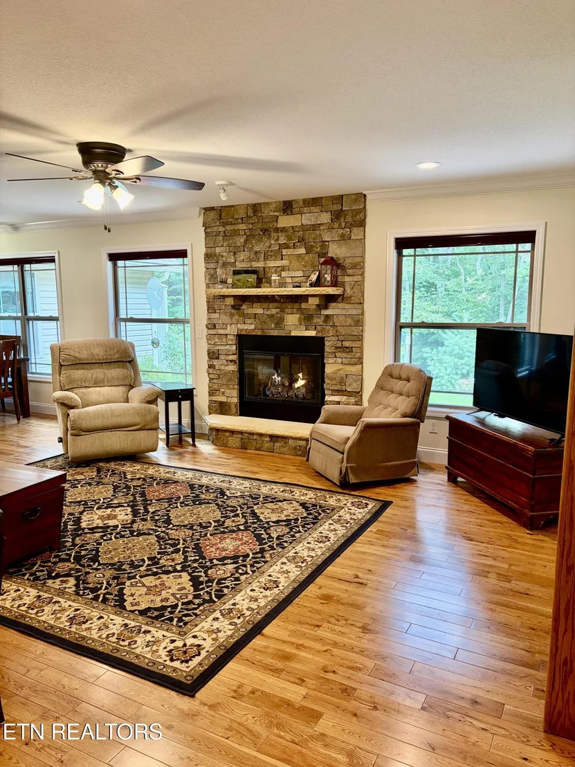 Photo of 104 Bottom Drive