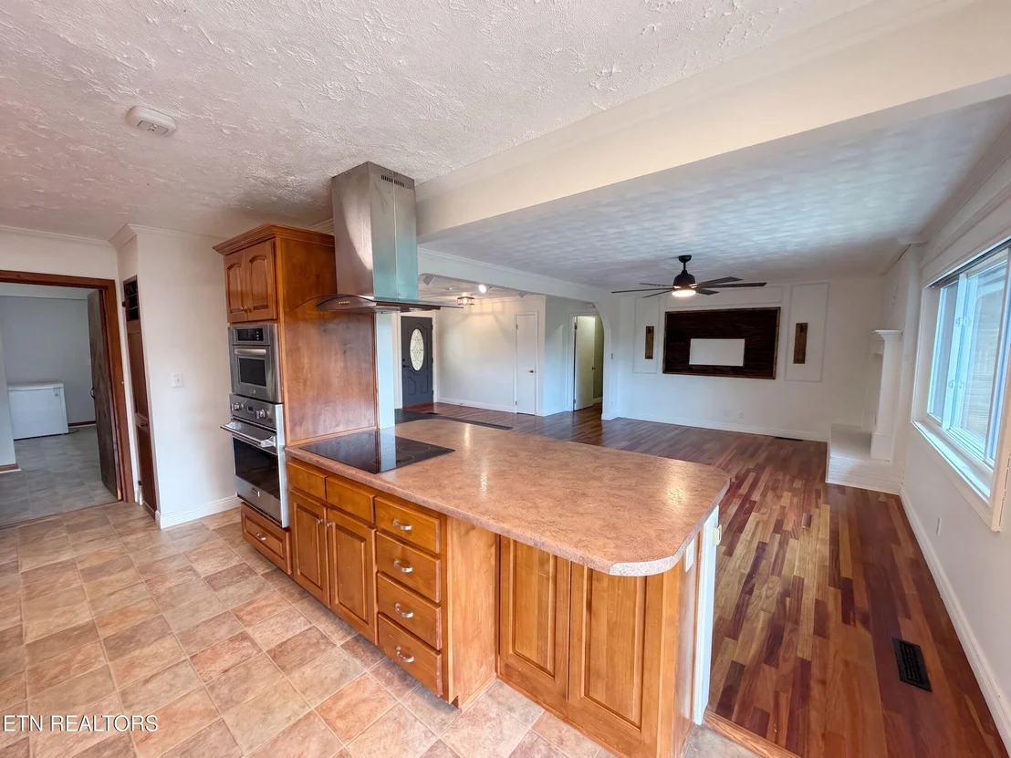 Photo of 302 Sunset Lane