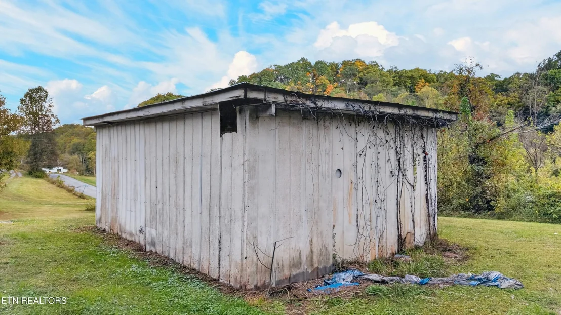 Photo of 2501 Upper Caney Valley Rd