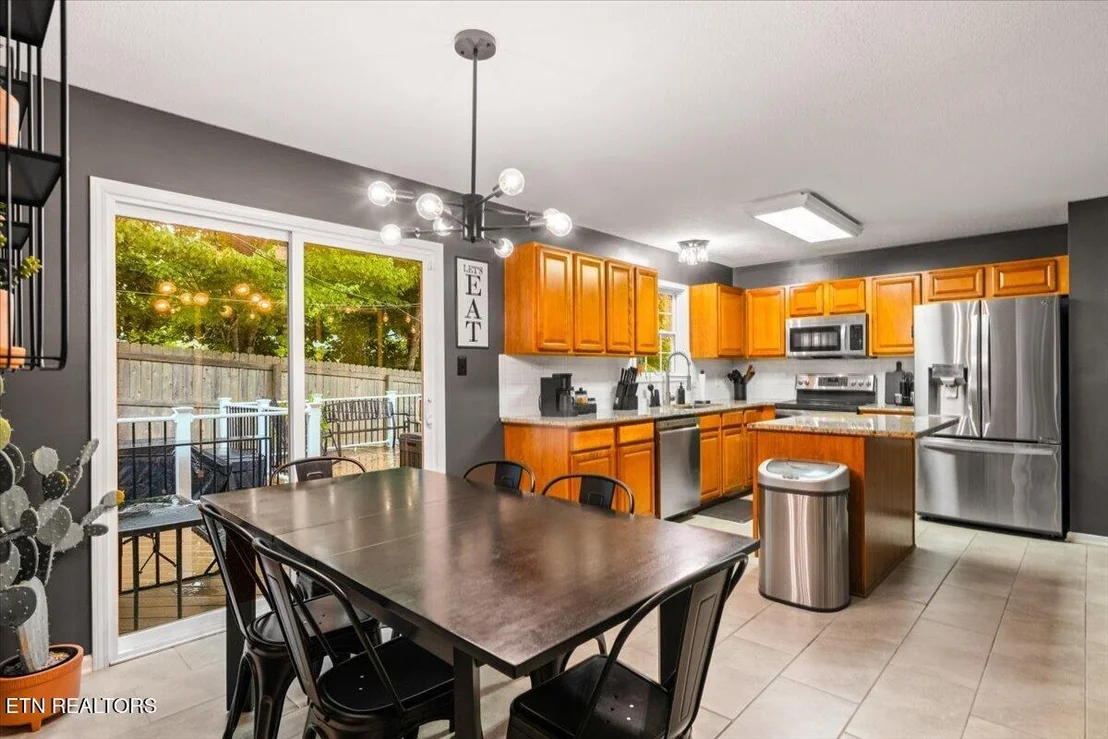 Photo of 6101 Starflower Lane