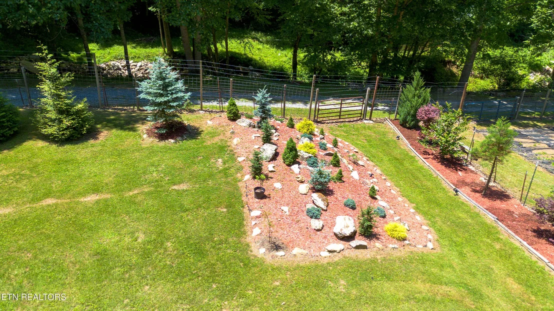Photo of 800 Tumbling Creek Rd
