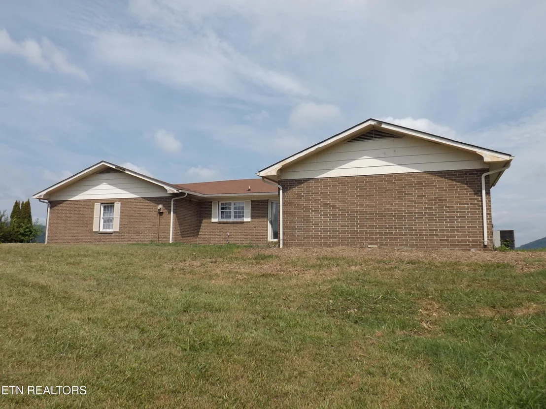 Photo of 262 OXFORD Circle