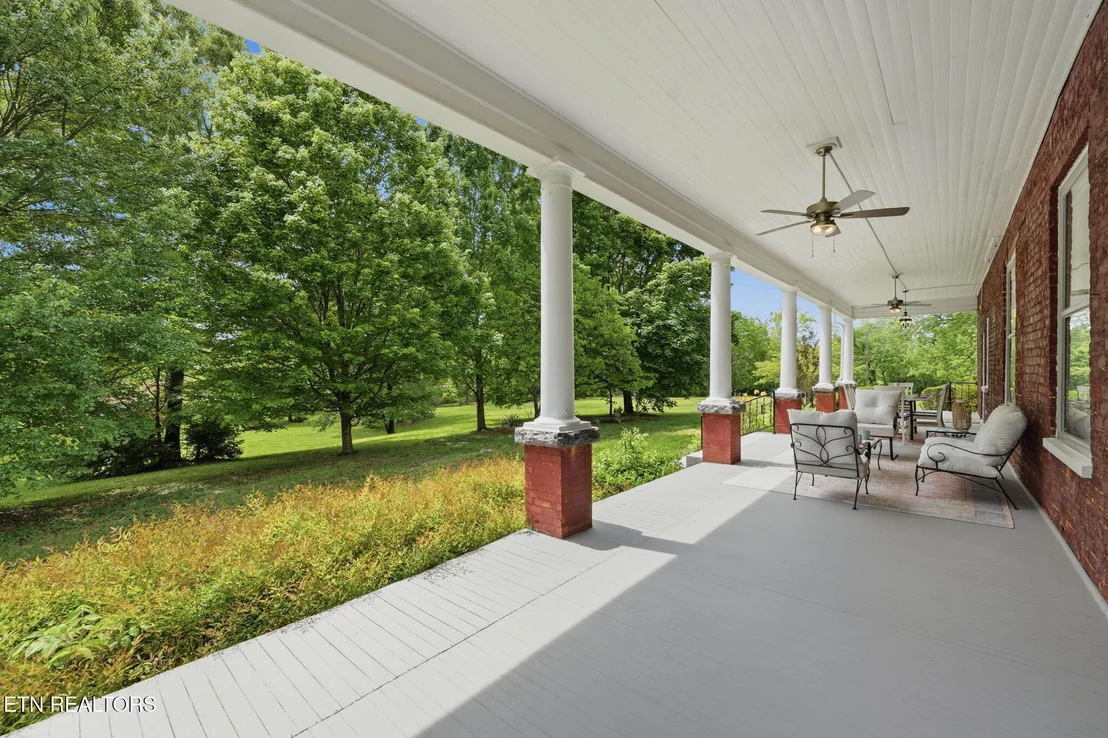 Photo of 240 Maplehurst Lane